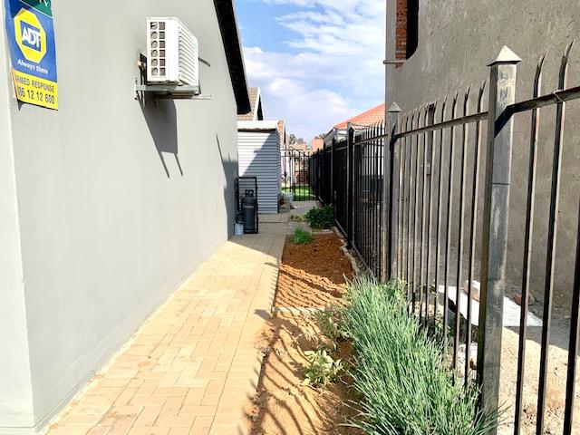 3 Bedroom Property for Sale in Bloemspruit Free State